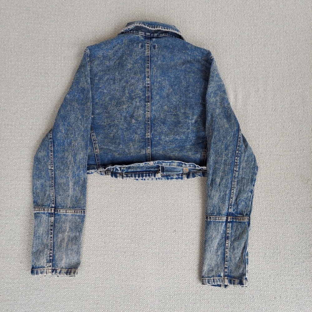 Forever 21 Denim Jacket Womens XS Blue Acid Wash Cropped Moto Asymmetrical Zip - Picture 5 of 5